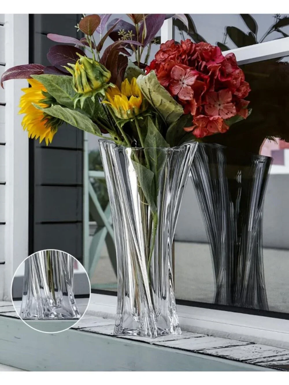 Elegant Heavy Crystal Vase for Flowers - Durable Decorative Centerpiece, 9.8